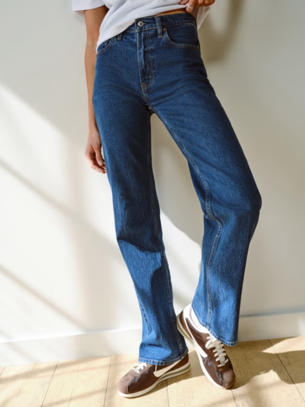 Abercrombie & Fitch 90’s Relaxed Jeans in Deep Blue